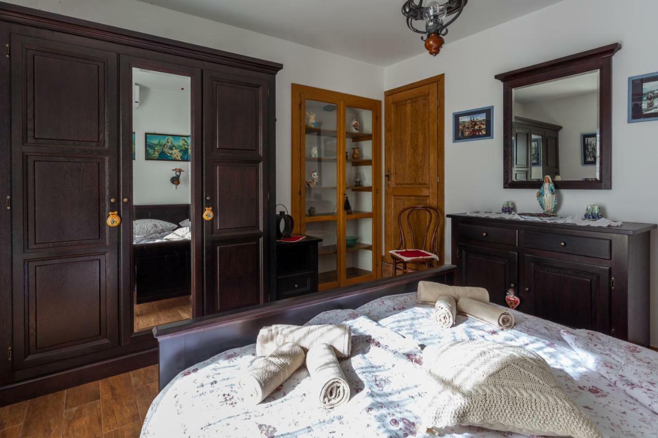 Country Villa St Anton Малинська Екстер'єр фото