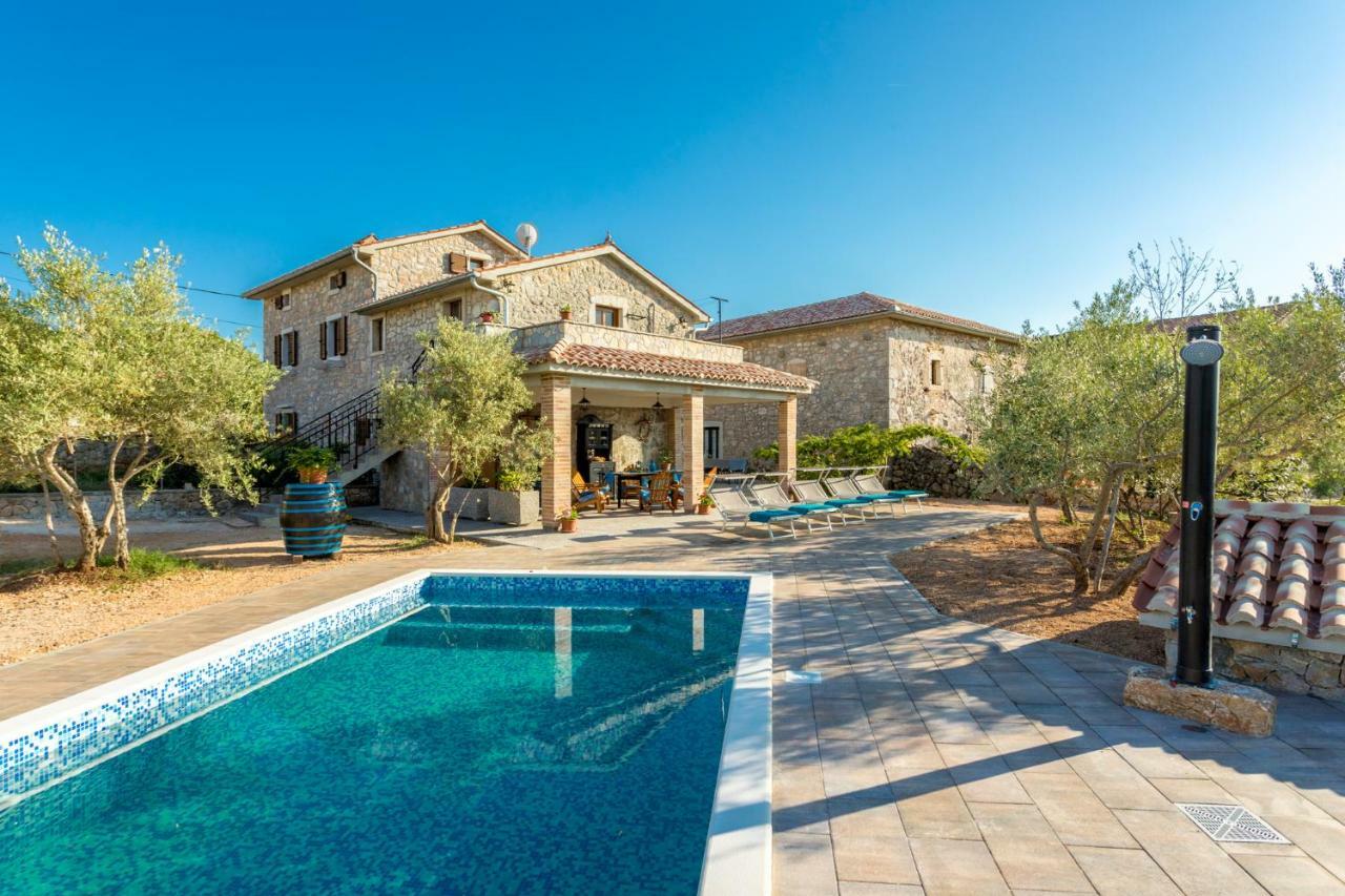 Country Villa St Anton Малинська Екстер'єр фото
