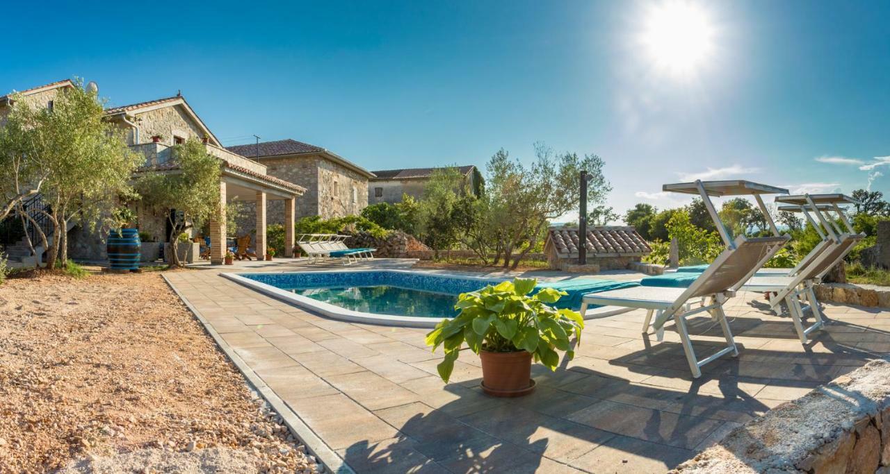Country Villa St Anton Малинська Екстер'єр фото